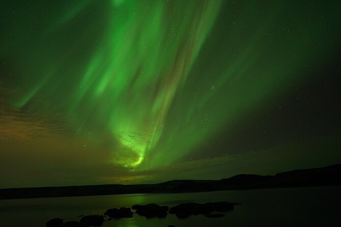 #1 Northern Lights Tour In Iceland from Reykjavik with PRO photos - What the guides add to the night