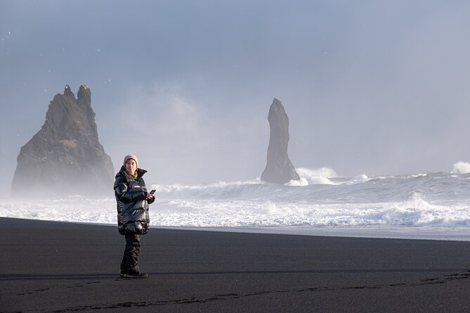 6-day Ultimate Iceland Tour: Photography and Northern Lights - Day 4: Waterfalls and the black beaches near Vík