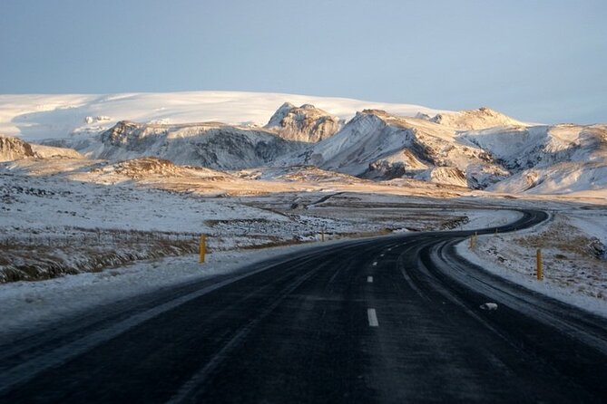8-Days Northern Lights Exploration Small Group Tour from Reykjavík - What this eight-day Iceland trip is really like