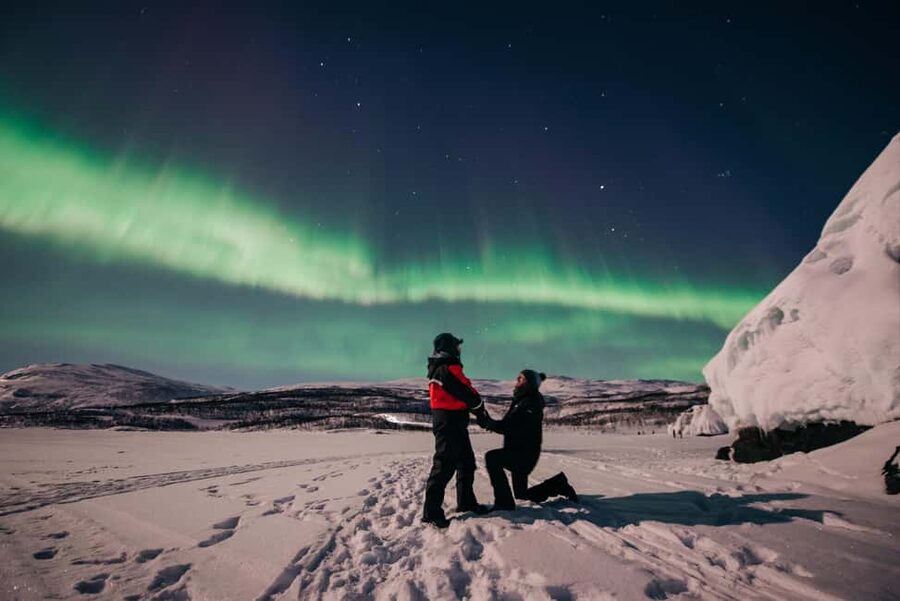 Abisko: Aurora Car Chasing Tour with Photographer - Key points at a glance