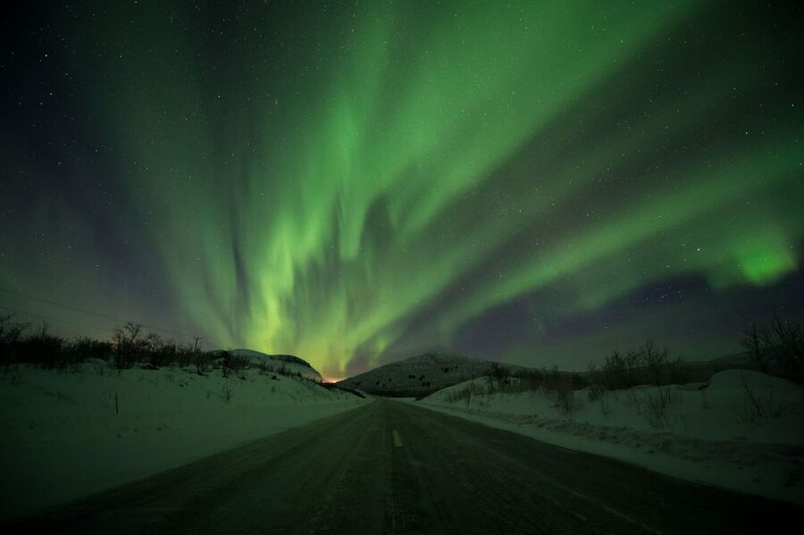Abisko: Guided Aurora Chase with Hotel Transfers - Pickup in Abisko and the 8 PM start