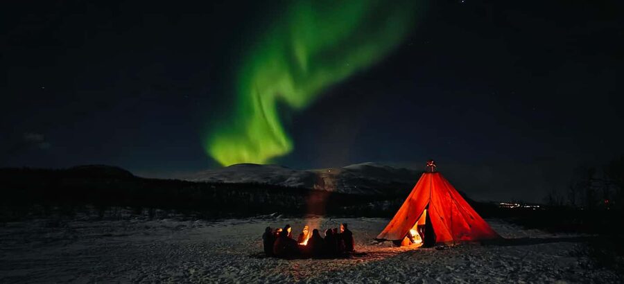 Abisko: Northern Lights Hike with Husky Puppies - Walking into Abisko Valley after dark