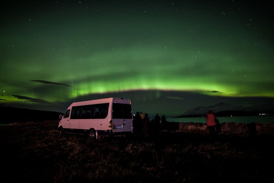 Akureyri: Northern Lights Photography Tour - Small group, bus comfort, and guide support