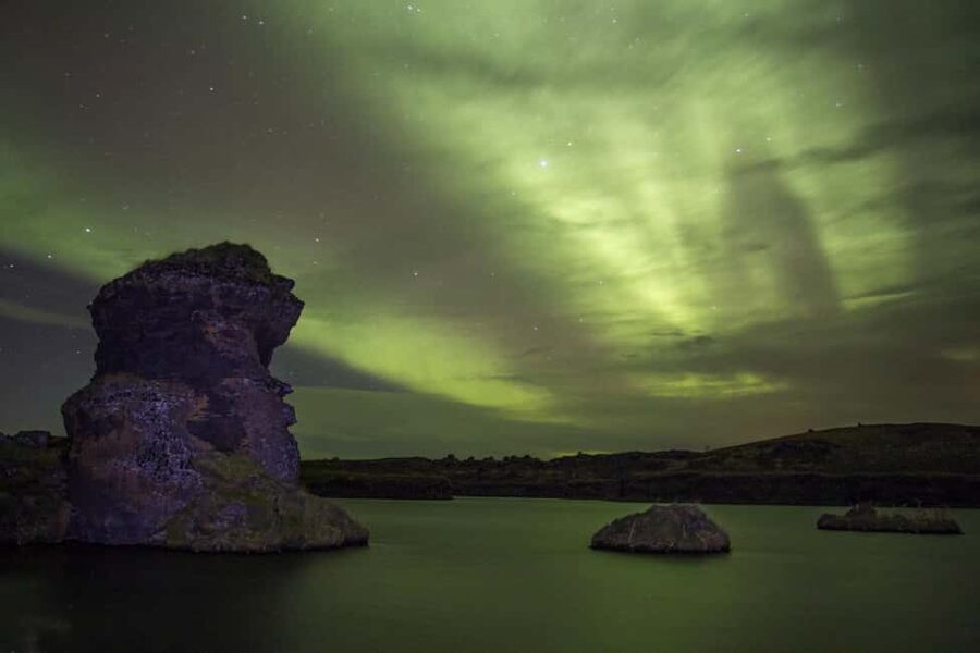 Akureyri: Northern Lights Tour - Leaving Akureyri for the northern night