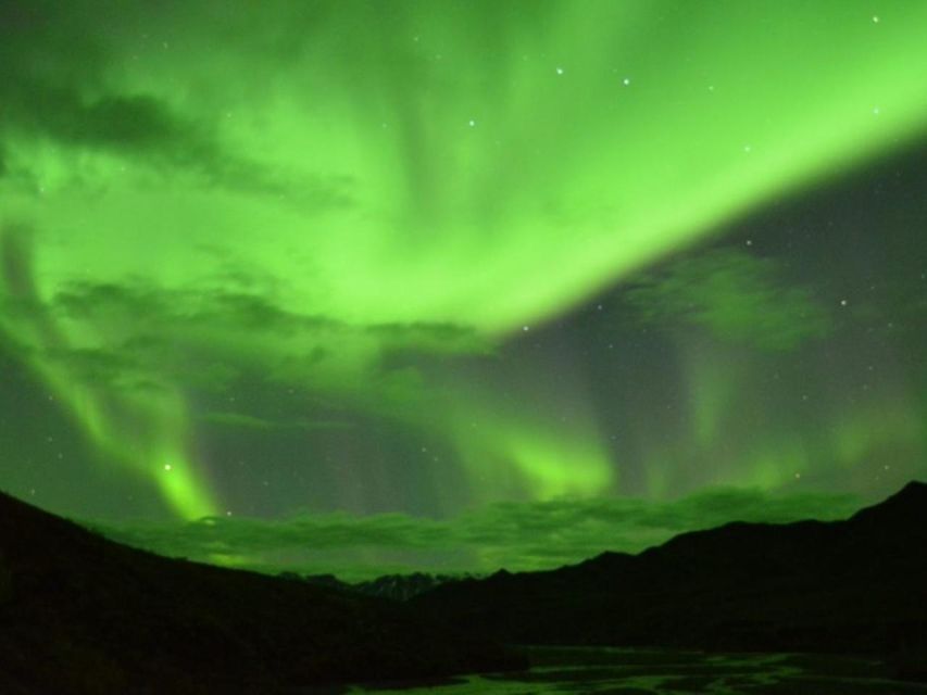 Anchorage: Nighttime Northern Lights Tour - Leaving Anchorage for a darker sky
