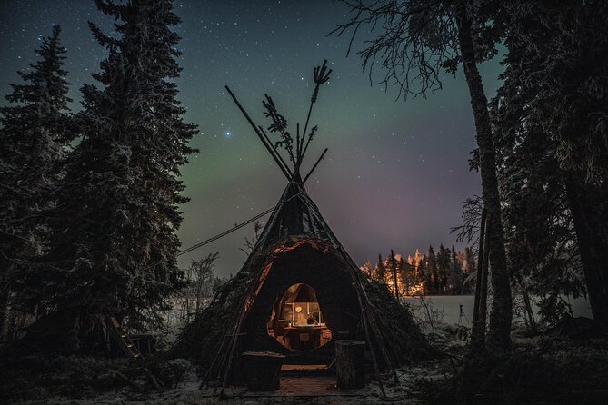 Arctic lake Aurora Hunt, in a cozy Lappish Tipi - At a glance