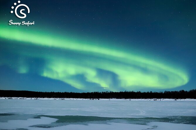 Aurora Borealis Trip in Lapland Lakeside - Why the lakeside location matters