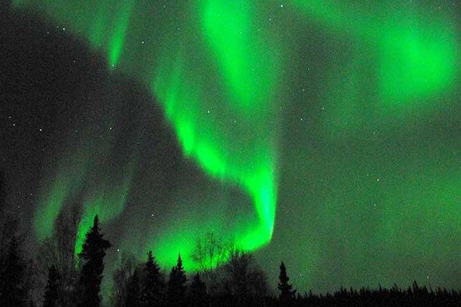 Aurora Chaser Tour - Reaching the viewing spots outside Fairbanks