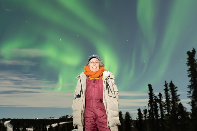 Aurora Chasing Tour With Free Photography Service - Warm drinks, snacks, and the late-night wait