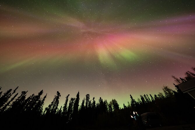 Aurora Glass House – Northern Lights and Photos at Cleary Summit - Who will enjoy this Fairbanks aurora tour most