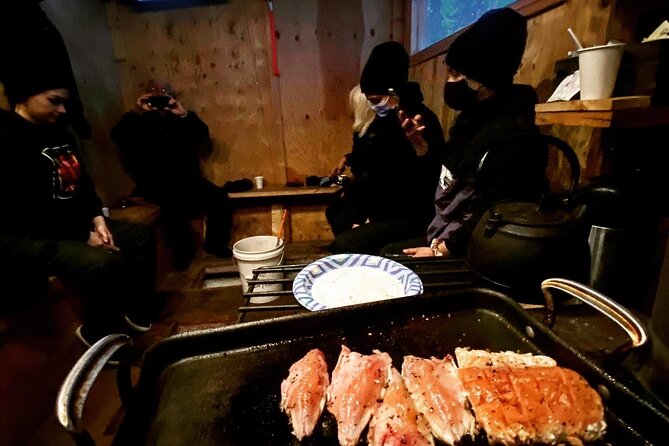 "Aurora Ice" - Ice Fishing & Salmon Dinner Tour - Learning the basics of ice fishing