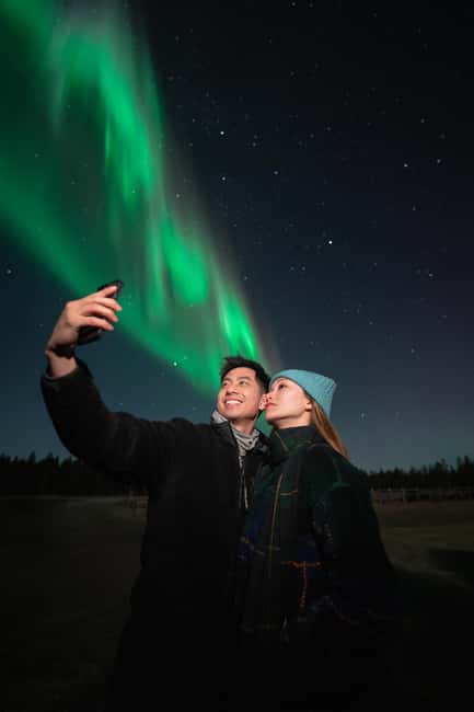 Aurora Photography Hunt - Portraits beneath the Northern Lights