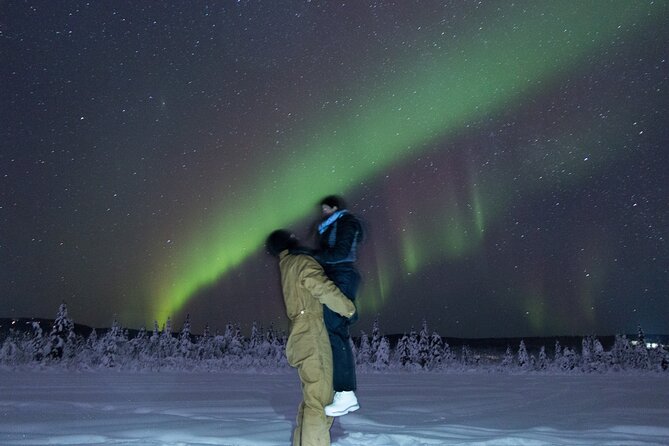 Aurora Sleighers Snowmobile Tour in Fairbanks - Snowmobile help for first-time riders