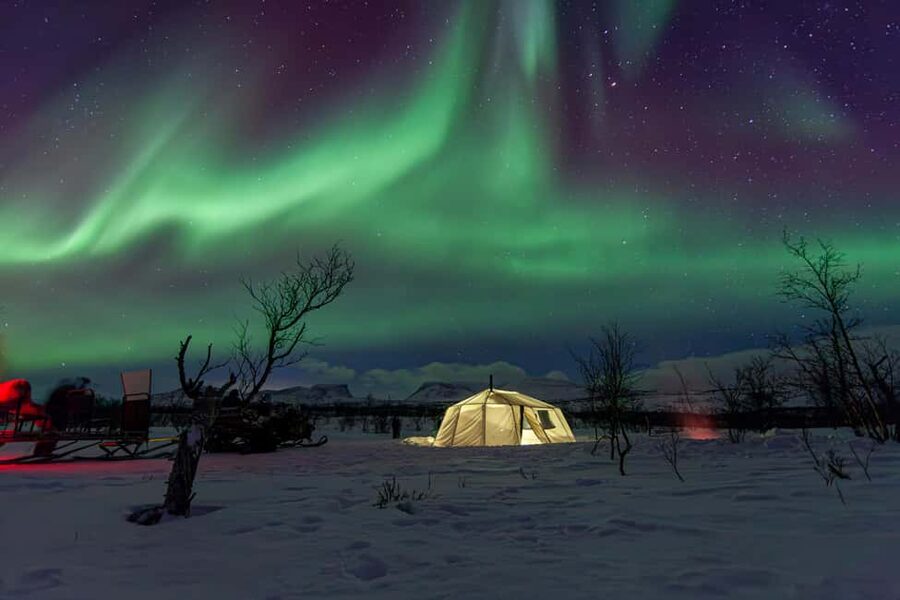 Aurora Snowmobile Sled Tour - The campfire is more than a waiting stop