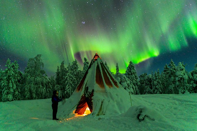 Auroras - Northern Lights Tours by Aurora Experts - Rovaniemi - Leaving Rovaniemi’s artificial light behind