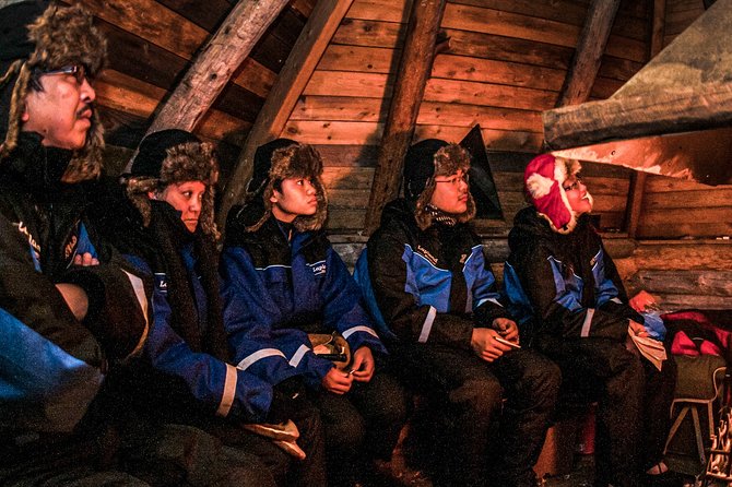Auroras - Northern Lights Tours by Aurora Experts - Rovaniemi - The hilltop wait and the campfire fallback