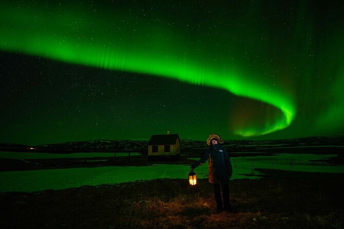 Award Winning Private Northern Lights Tour with All Inclusive - Who should choose this tour?