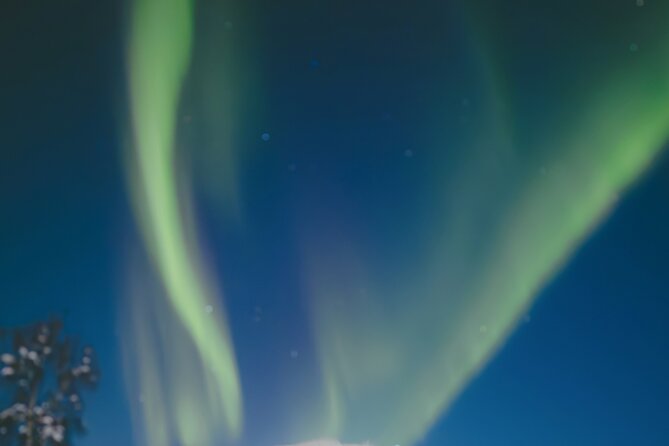 Dancing Lights in the Sky on an Aurora RV Tour Adventure - Why the six-person limit matters