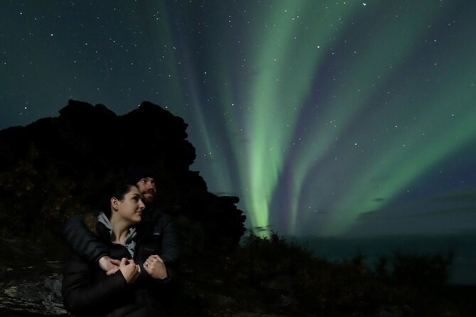 Electric Moose Studios Aurora Adventure W/Portraits & Hot Pizza!! - The heated shelter changes the waiting game