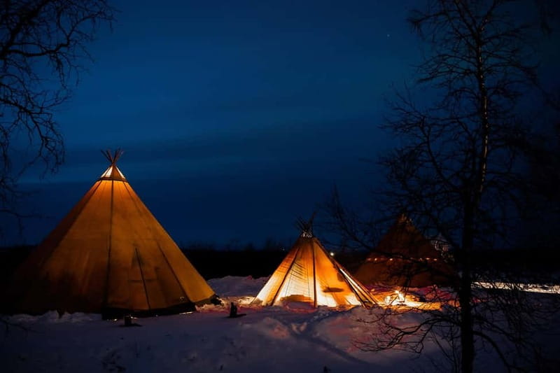 Experience the majestic Auroras Kiruna-Abisko & lodge dinner - Searching for clear sky instead of waiting in one place