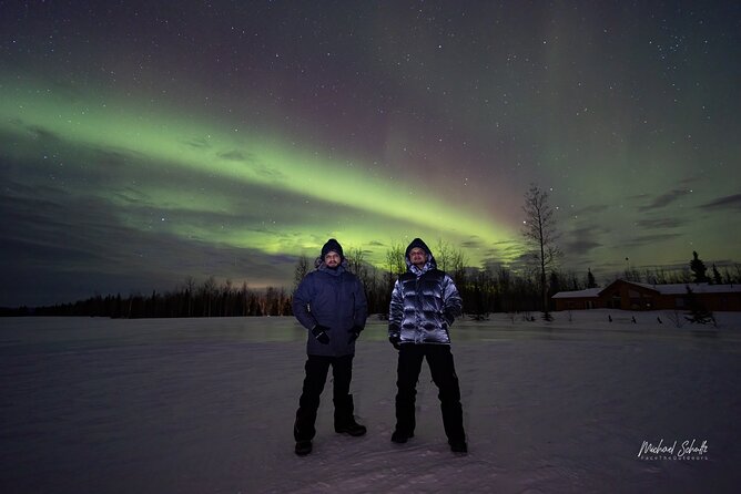 Face The Outdoors Northern Lights Tour Solo Traveler - Snacks, drinks, and winter comfort