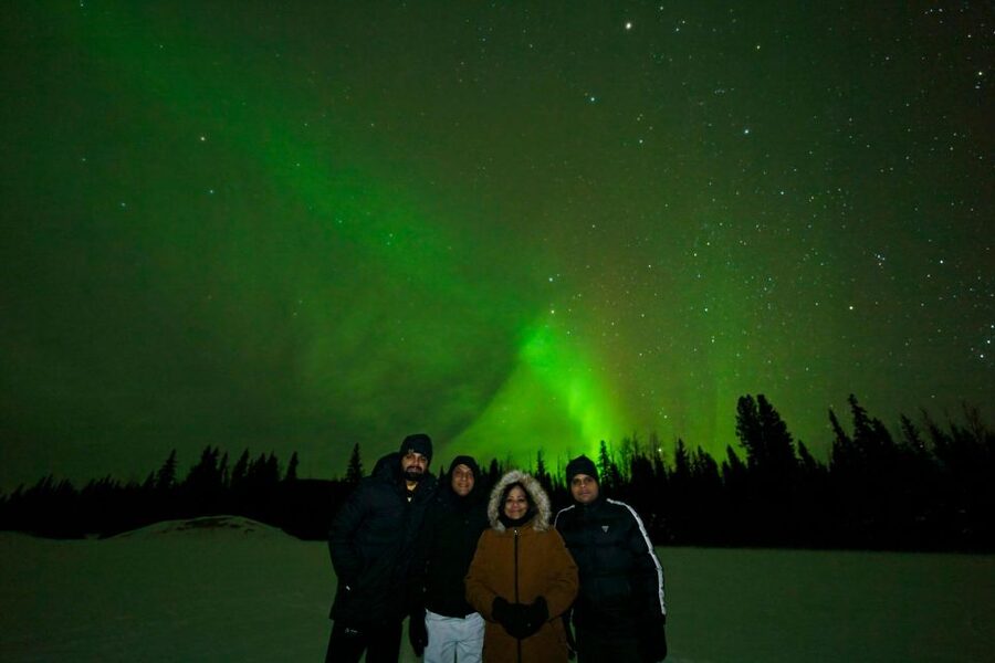 From Fairbanks: Northern Lights Aurora Tour with Photography - The guides shape the mood