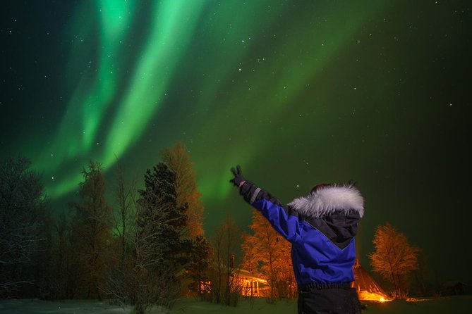 From Kakslauttanen:Northern Lights tour to Lake Inari, inc dinner - Getting ready with thermal clothing and shoes