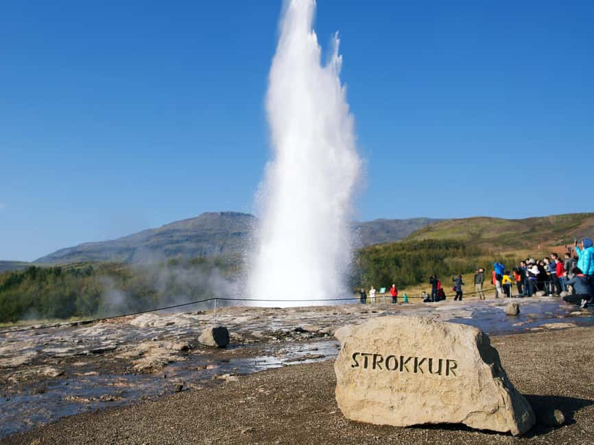 From Reykjavik: 3-Day Northern Lights Hunt & Glacier Lagoon - Accommodation, transport, and daily comfort