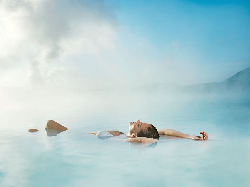 From Reykjavik: Blue Lagoon and Northern Lights Tour - An afternoon at the Blue Lagoon