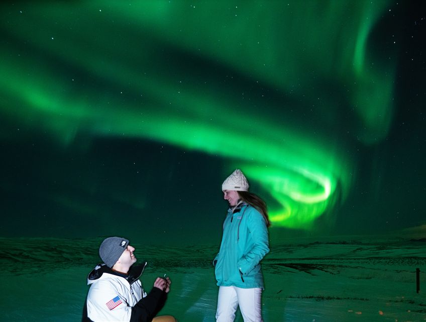 From Reykjavik: Northern Lights Guided Tour with Photos - How the five-hour hunt unfolds