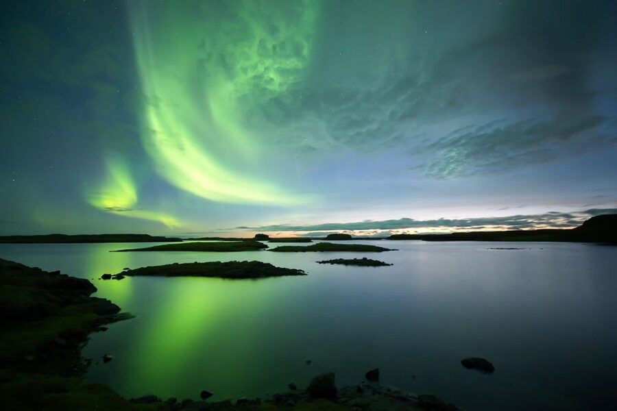 From Reykjavik: Northern Lights Tour - Food, timing, and the 9:00 PM departure