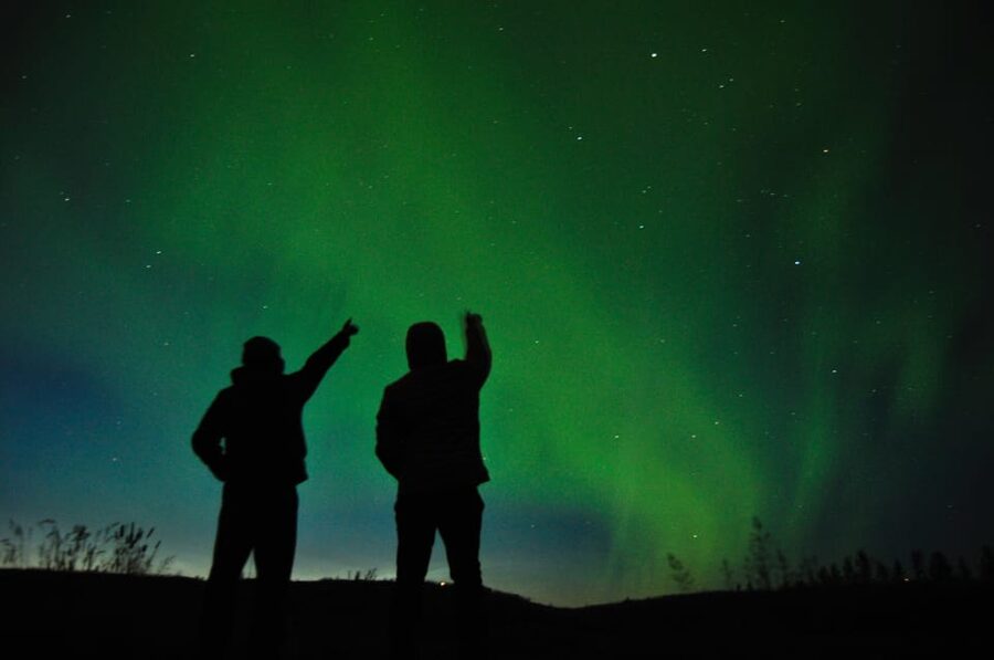 From Tromsø: Aurora Snowshoe Hike - Why snowshoes make the aurora search different
