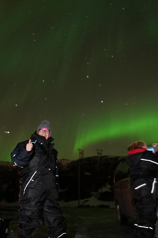 From Tromsø: Northern Lights Tour with Hot Drinks and Photos - How the Aurora chase works