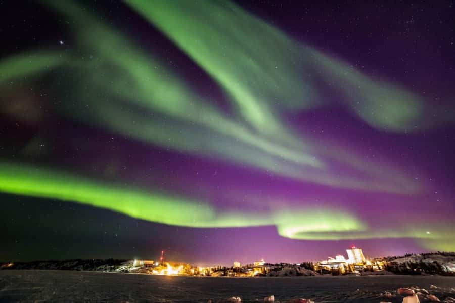 From Yellowknife:4-Day Aurora Viewing Tour with Hotel Pickup - Three nights in Yellowknife, with the aurora as your evening plan