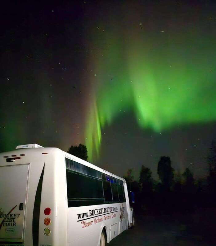 From Yellowknife: Aurora Borealis Tour with Cozy Cabin Base - The four-hour schedule and return ride