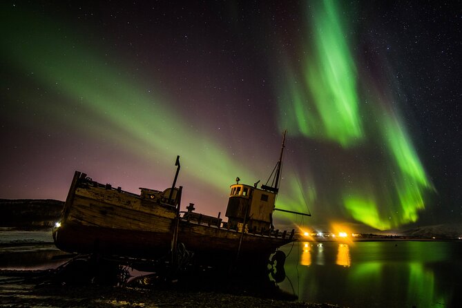 Full Night Magic of the Northern Lights in Tromso - A bonfire when the weather cooperates