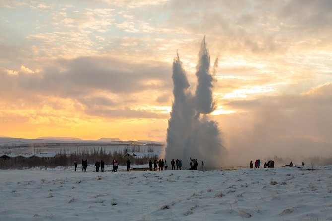 Golden Circle & Northern lights in Iceland - What the coach setup adds