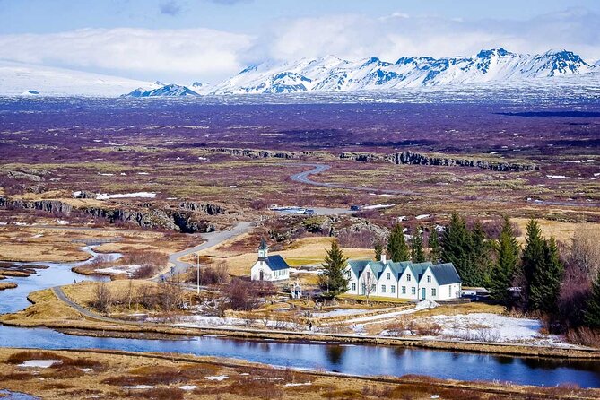 Golden Circle & Northern Lights Tour from Reykjavik - The Reykjavík gap is part of the plan