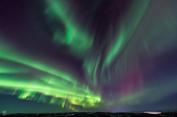 Half Night Personalized Aurora Chase and Photography - Pickup from Fairbanks and the North Pole area