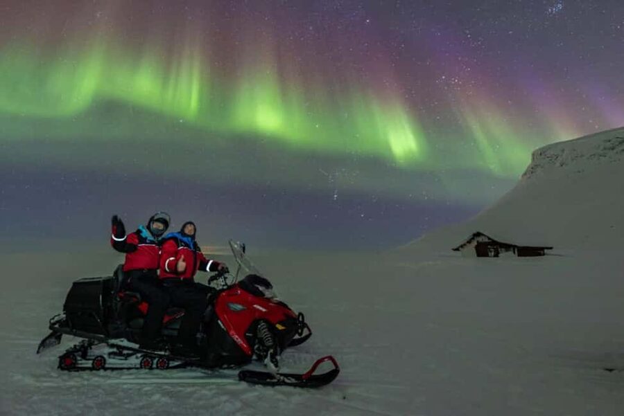 Kilpisjärvi: Northern Lights Snowmobile Tour with Photos - What the snowmobile ride is like