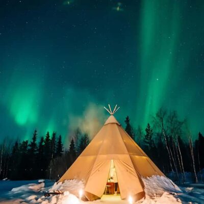 Sami-Inspired BBQ Dinner with Northern Lights Chase