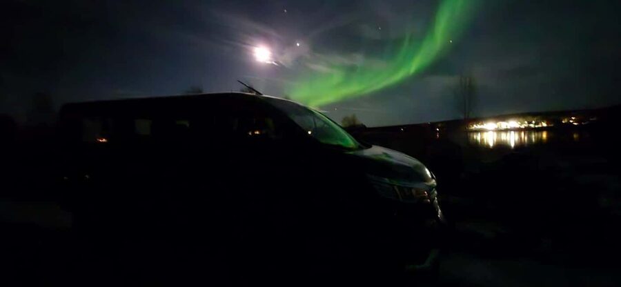 Levi: Northern Lights by Minivan with hot drinks and snacks - Mikus brings a personal touch