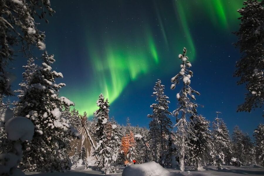 Levi: Northern Lights Campfire - How the aurora search really works