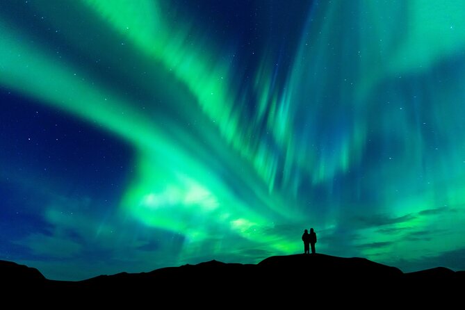 Levi Northern Lights Experience - Searching beyond town lights