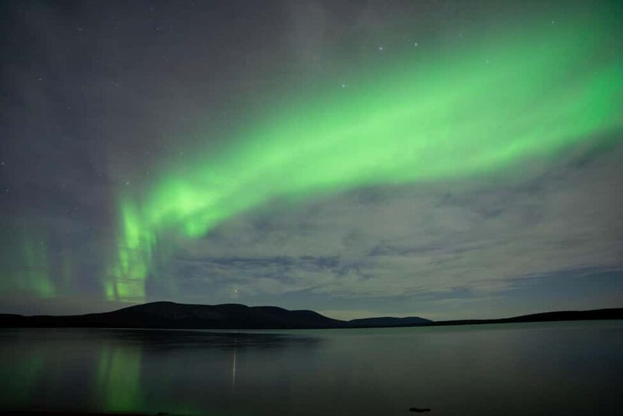 LEVI: Northern Lights Hunting SMALL GROUPS - Warm drinks make the waiting easier