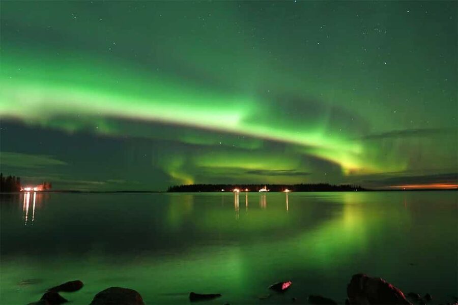 Luleå: Northern Lights Tour by Car with Swedish Treats - Pickup from Luleå and the three-hour pace