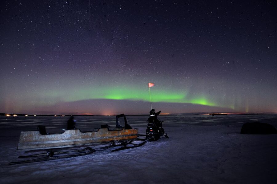 Luleå : Northern Lights Tour on a Snowmobile drawn Sled - What the sled ride feels like