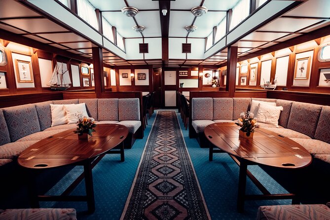 Luxury Northern Lights Yacht Cruise with Hot Tub from Tromsø - What the $344.96 price buys you