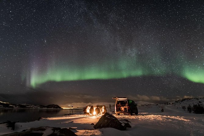 Minibus Northern Lights Chase with Photography from Tromsø - Chasing clear skies beyond Tromsø