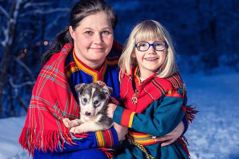 Narvik: Dog-sledding with Northern Lights Ceremony - Stories from Sápmi, joik, and the Northern Lights ceremony